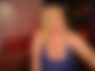 Live cam show with NicoleKind - Moaning on StripNow