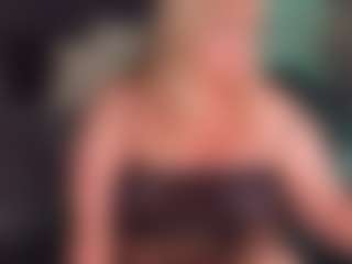 Live cam show with NicoleKind - Bedroom Mature on camgirlchat.live
