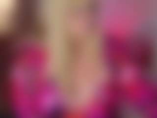Live cam show with NicoleKind - Middle Aged on StripNow