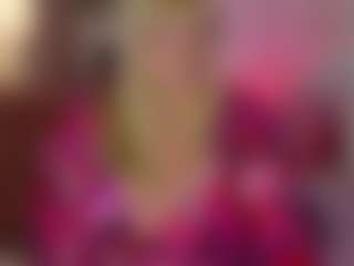 Live cam show with NicoleKind - Trimmed Granny on Camsoda
