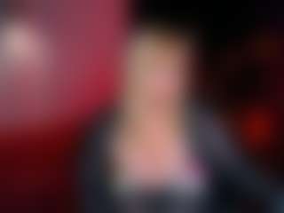 NicoleKind's Live Sex Cam Show