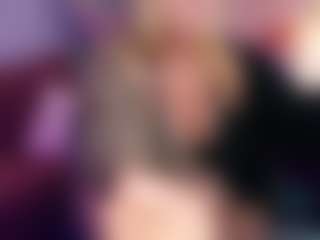 Live cam show with NicoleKind - Moaning on SmokeAndPoke