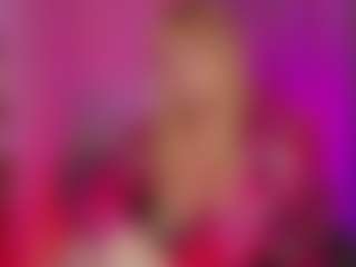 Live cam show with NicoleKind - Granny on StripNow