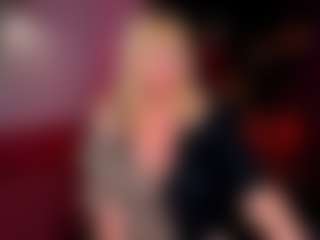 Live cam show with NicoleKind - Amateur MILF on Gym Cam Girls