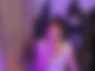 NikaGentle MILF webcam performer live streaming