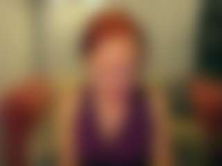 NikaGentle MILF webcam performer live streaming