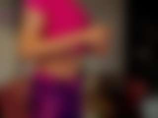 Live cam show with NikaGentle - Bedroom Mature on Soda Cam
