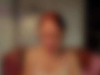 NikaGentle MILF webcam performer live streaming