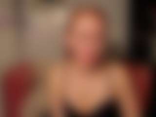 Live cam show with NikaGentle - Shaved Pussy Mature on Camsoda