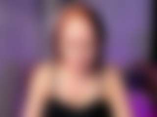 Live cam show with NikaGentle - Bedroom Mature on live.xheat.ai