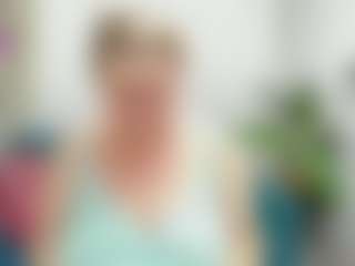Live cam show with ScarlettSoft - Granny on Dare Cams