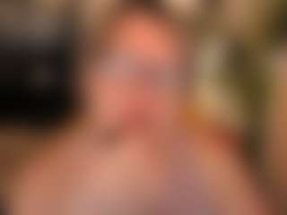 Live cam show with Shannonshine - Middle Aged on justonemore.cc