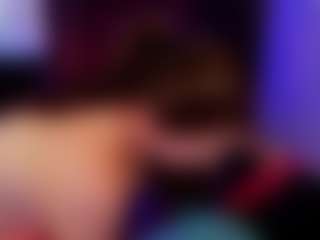 Live cam show with Cee - Hazel Eyes on SxyPornLive