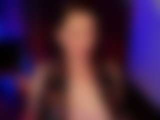 Live cam show with Cee - Average on livesuperchat.net