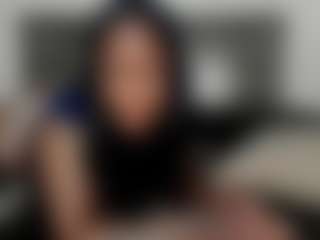 Live cam show with Nicole XOXO - Brown Hair on CamwithHer