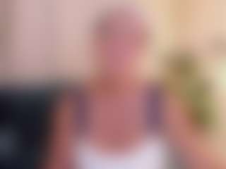 Live cam show with KathySunn - Granny on Camsoda