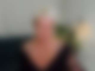 Live cam show with KathySunn - Granny Blonde Hair on Camsoda