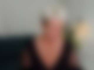 Live-Cam-Show mit KathySunn - Granny MILF auf Camsoda