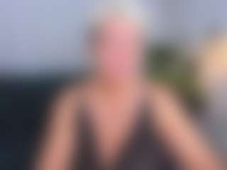 Live cam show with KathySunn - Granny Blonde Hair on xplaylive.com