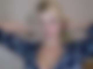 Live cam show with CorneliaBarbie - Role Play on livesuperchat.net