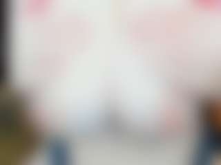 Live-Cam-Show mit JanetMas - Public MILF auf Camsoda
