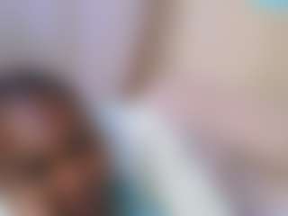 Live cam show with cutyleila - Solo Ebony on Chatstar