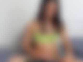 Live cam show with Ishabella - Gag on Camsoda