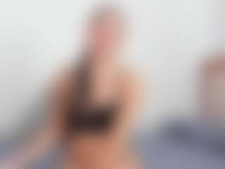 Live cam show with Ishabella - Gag on CamClone