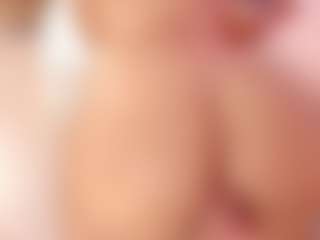 Live cam show with ivannabreast1 - Bedroom MILF on SquirtSoMuch