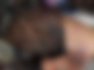 Live cam show with kilye-Nella - Tattoos on Dare Cams