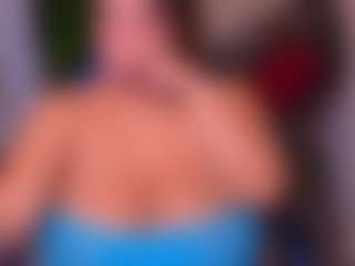 Live cam show with Kenya Buhle - Old on Camsoda