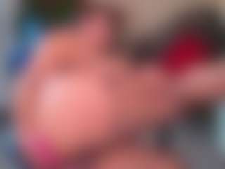 Live cam show with Kenya Buhle - Ride Torso on Uber Horny