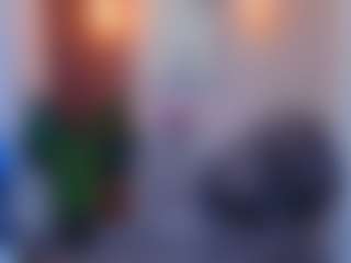 Live cam show with Kenya Buhle - Cosplay Young Adult on SmokeAndPoke