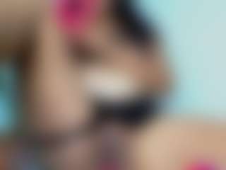 Spettacolo in cam dal vivo con Meghan22 - Messy su Camsoda