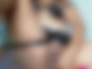 Live cam show with Meghan22 - Facial on Camsoda