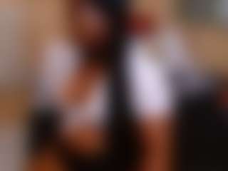 Live cam show with BrunetteDevon - Mature on madthumbs