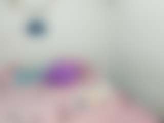 alanasmith18's Live Sex Cam Show