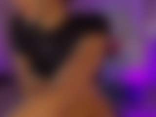 Live cam show with Riley sierra - Brown Eyes Asian on Gym Cam Girls