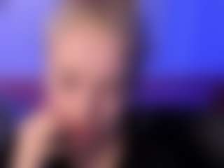 Live cam show with StephanieSea - Living Room on camwithhim.com