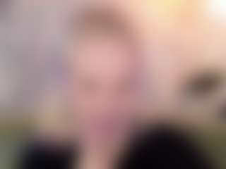 Live cam show with StephanieSea - Living Room on xxxlivecams.org
