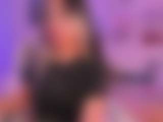 Live cam show with Victoria Saenz - Student on SpunkLive