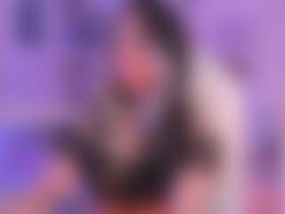 Live cam show with Victoria Saenz - Gamer Lovense on Camiplay Live