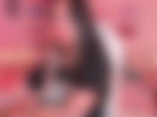 Live cam show with Victoria Saenz - Student on intimatelivegirls.com