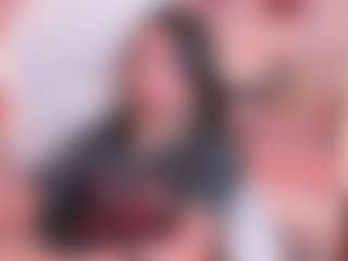 Live cam show with Victoria Saenz - Gamer Lovense on intimatelivegirls.com