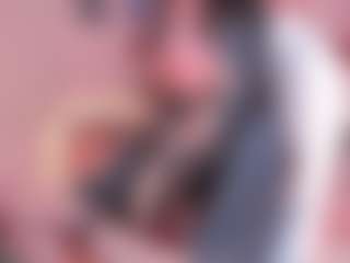 Live cam show with Victoria Saenz - Gamer on luckytryst.com