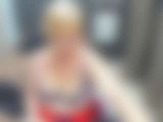 Live cam show with JillMild - BBW on live18s.com