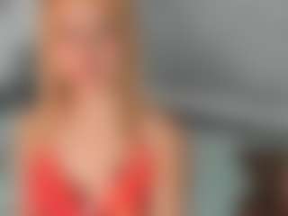 Live cam show with Agata Delphine - Camel Toe on https://playwithruby.com
