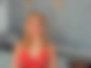 Live cam show with Agata Delphine - Body Massage on AdultVida.com