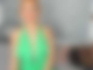 Live cam show with Agata Delphine - Living Room on SxyPornLive