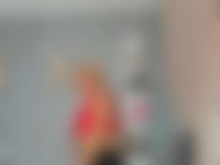 Live cam show with Agata Delphine - Role Play on Gym Cam Girls